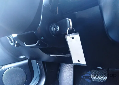 2009 Volkswagen New Beetle 2.5L z USA, uszkodzony, nr VIN 3VWRG31C39M511416